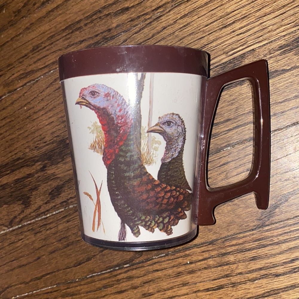 Vintage Flambeau Hunting Coffee Cups Mugs- Fantastic Condition 4 cups
